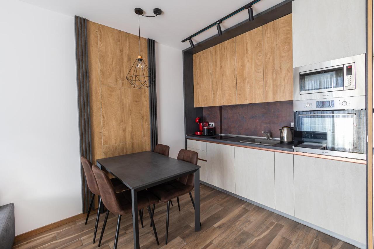 Elinor Apartments - C29 Saints Constantine and Helena ภายนอก รูปภาพ
