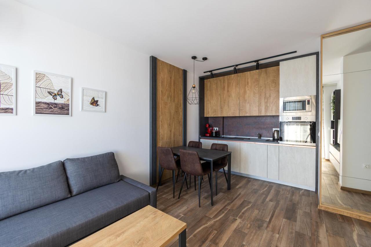 Elinor Apartments - C29 Saints Constantine and Helena ภายนอก รูปภาพ